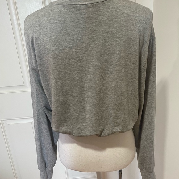 Commando Modern Lounge Crop - Picture 6 of 11